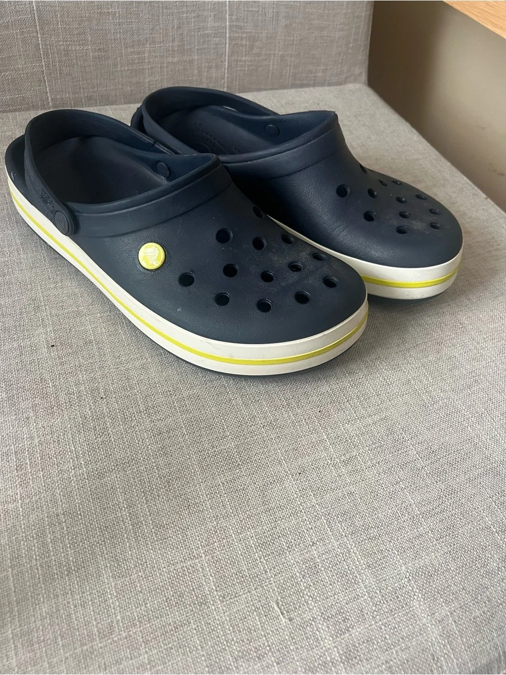 CROCS Crocband Navy Clogs w/strap, men’s 10, lightweight casual
